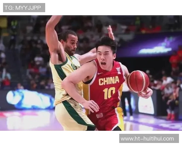 王俊杰短暂出战:7分钟无果的坚持与未来的可能性 王俊杰短暂出战:7分钟无果的坚持与未来的可能性